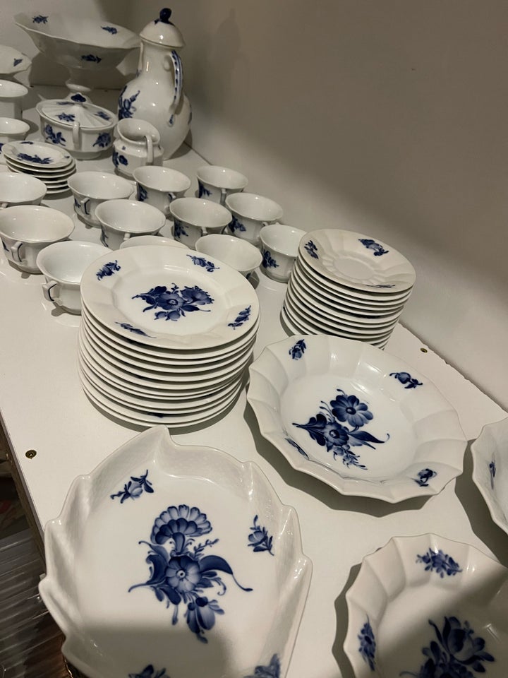 Porcelæn, Tallerkner, fade