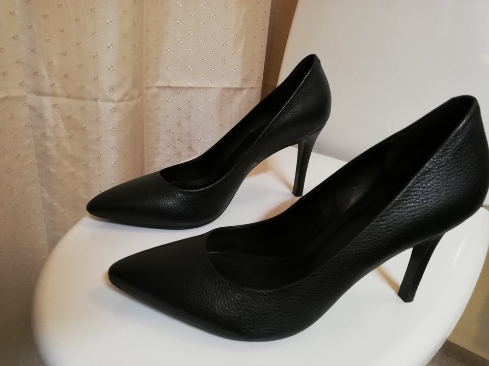 Pumps, str. 39,5, PBO