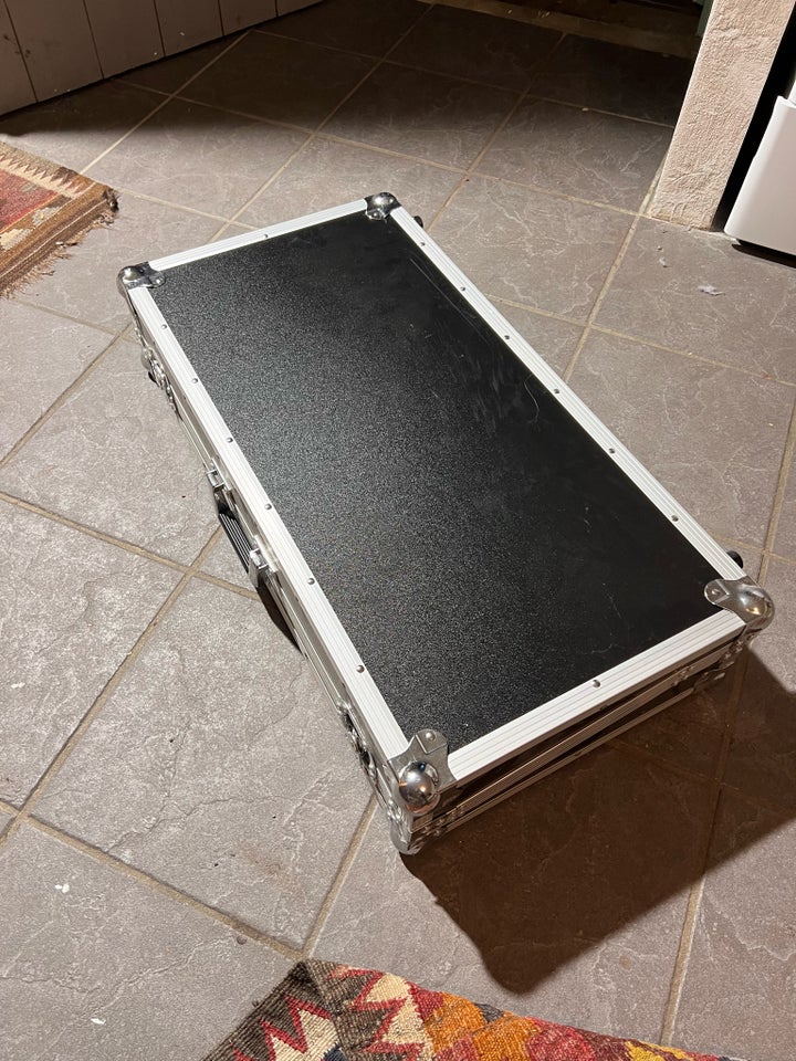 Flight case, Thor