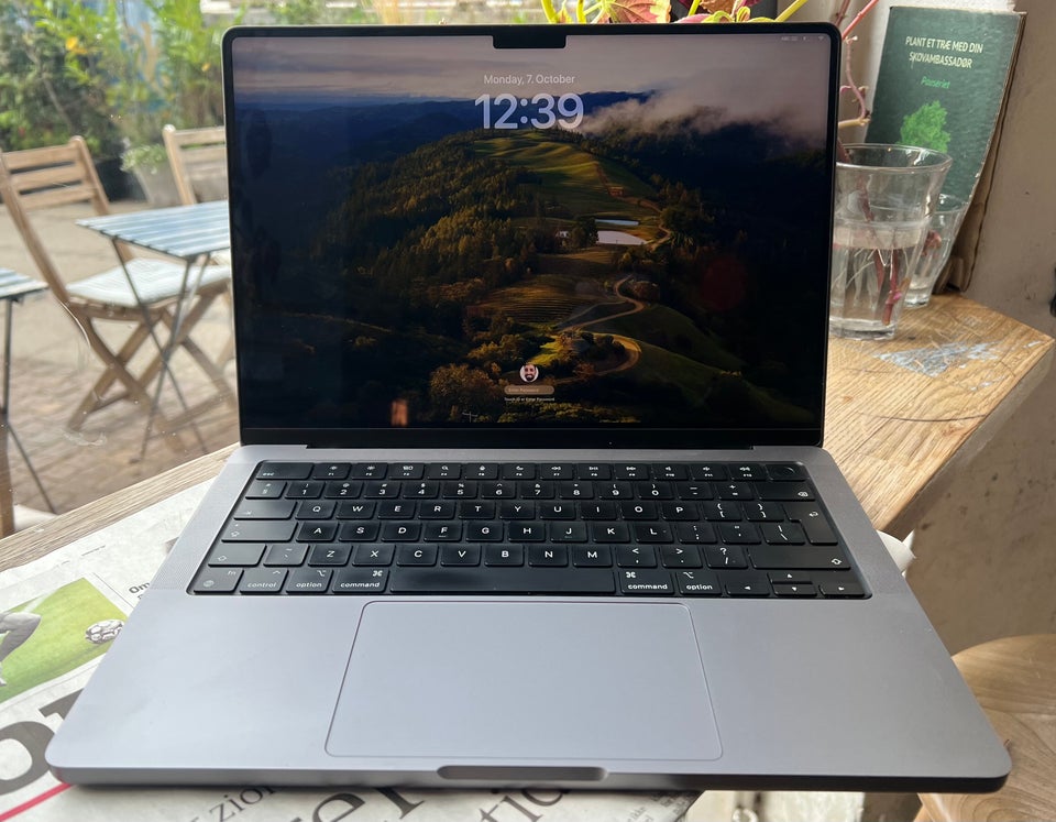 Macbook Pro M2 Max 64GB 1TB...