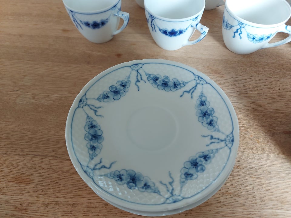 Porcelæn Kaffekopper B  G Empire