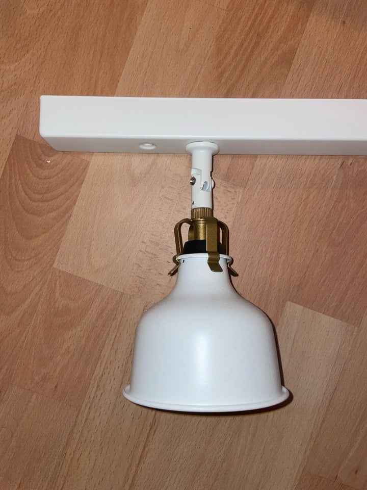 Anden loftslampe, IKEA