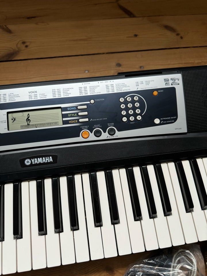 Keyboard, Yamaha YPT-210