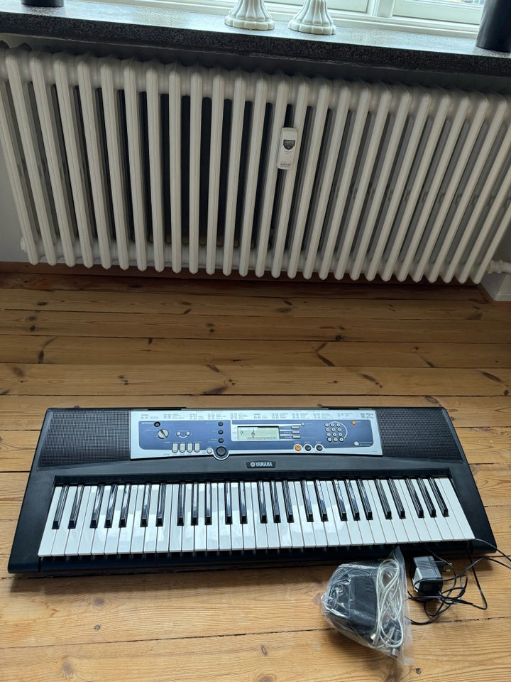 Keyboard, Yamaha YPT-210