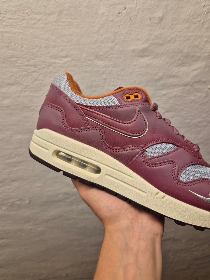 Sneakers, Nike Air Max 1 x Patta