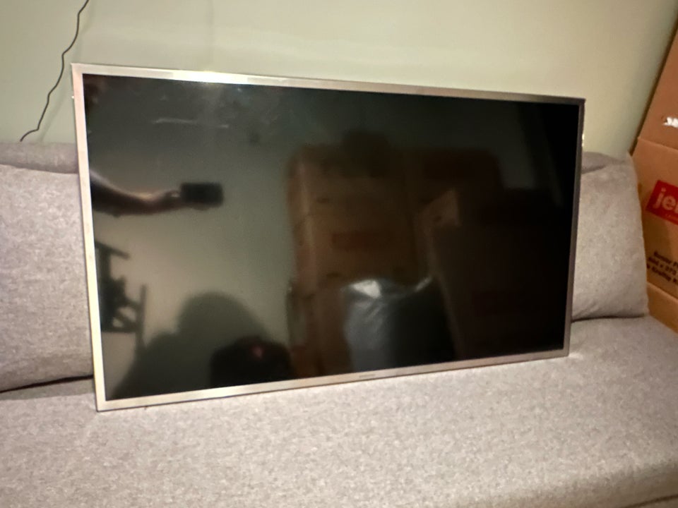 Samsung, TV inkl vægbeslag, 46"