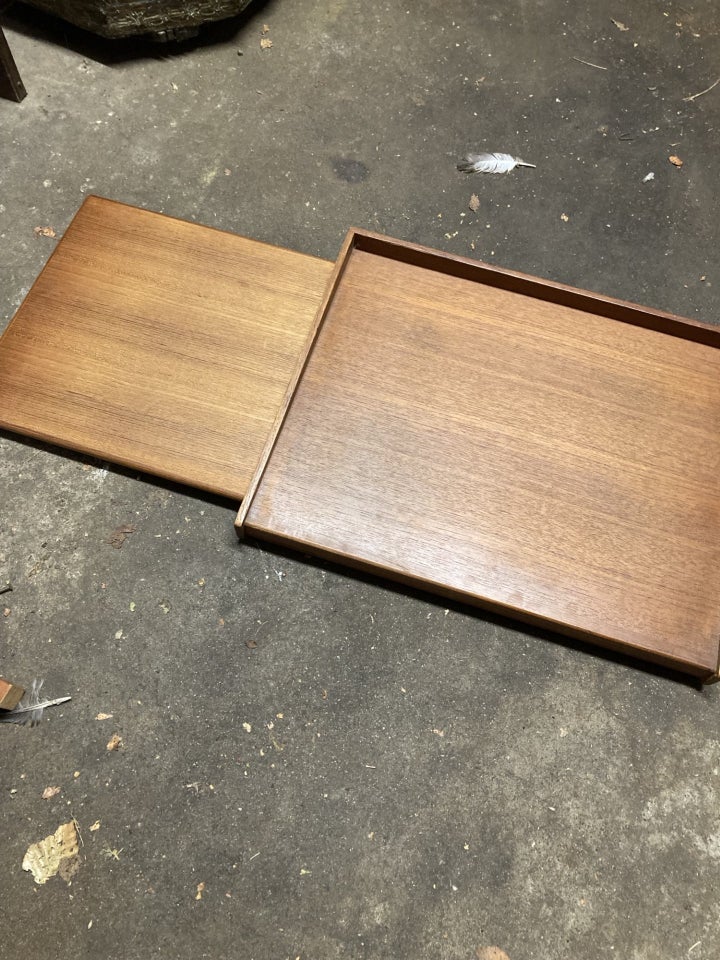 Teak skrivebord eller andet bord