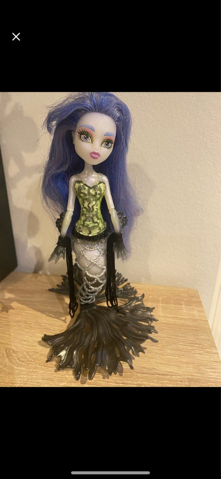 Andet, Monster high dukke