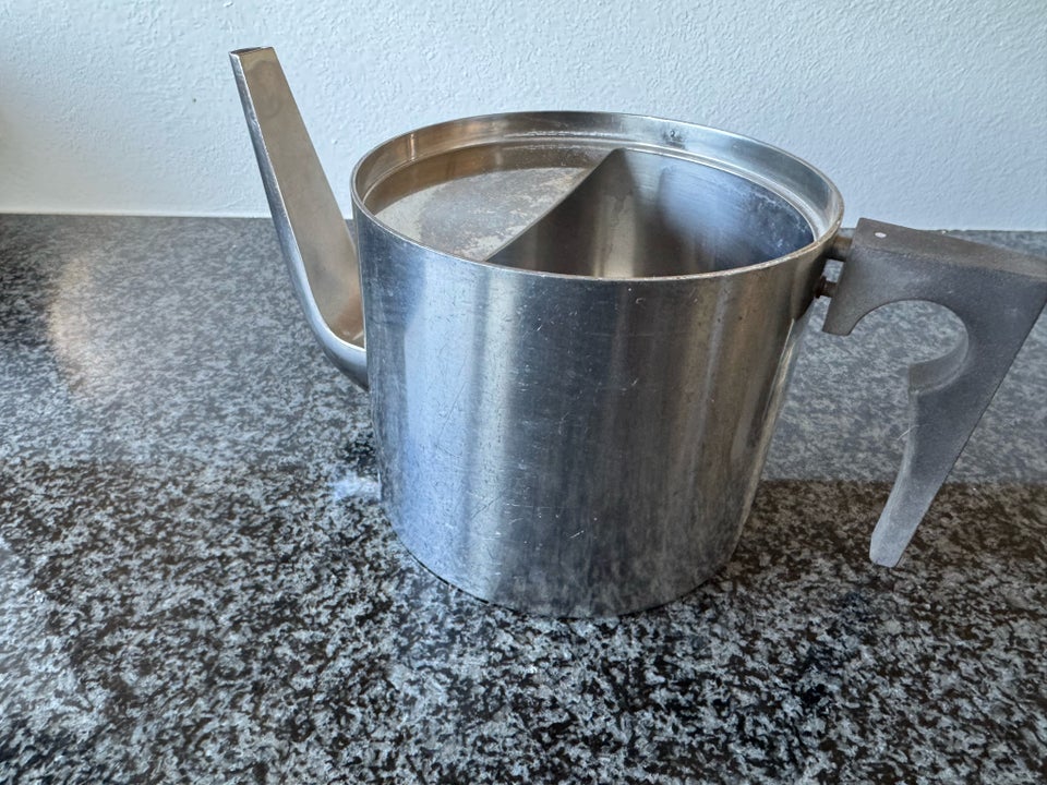 Rustfrit stål, Tekande , Stelton