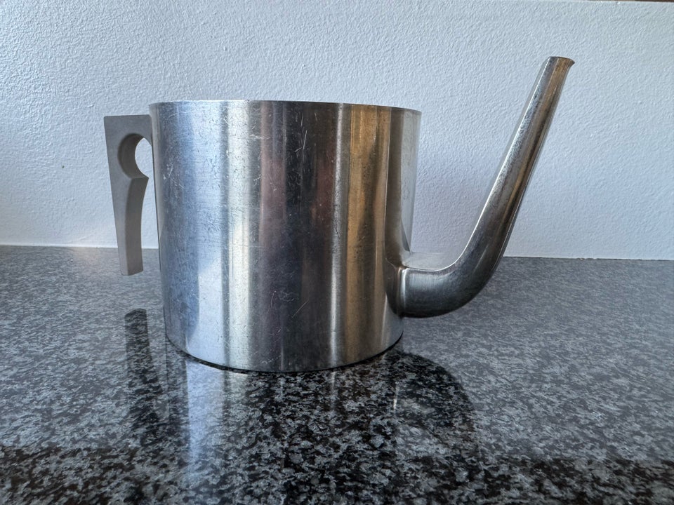 Rustfrit stål, Tekande , Stelton