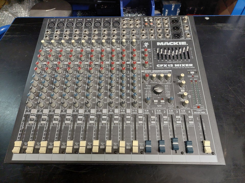 Mixer, Mackie Cfx12