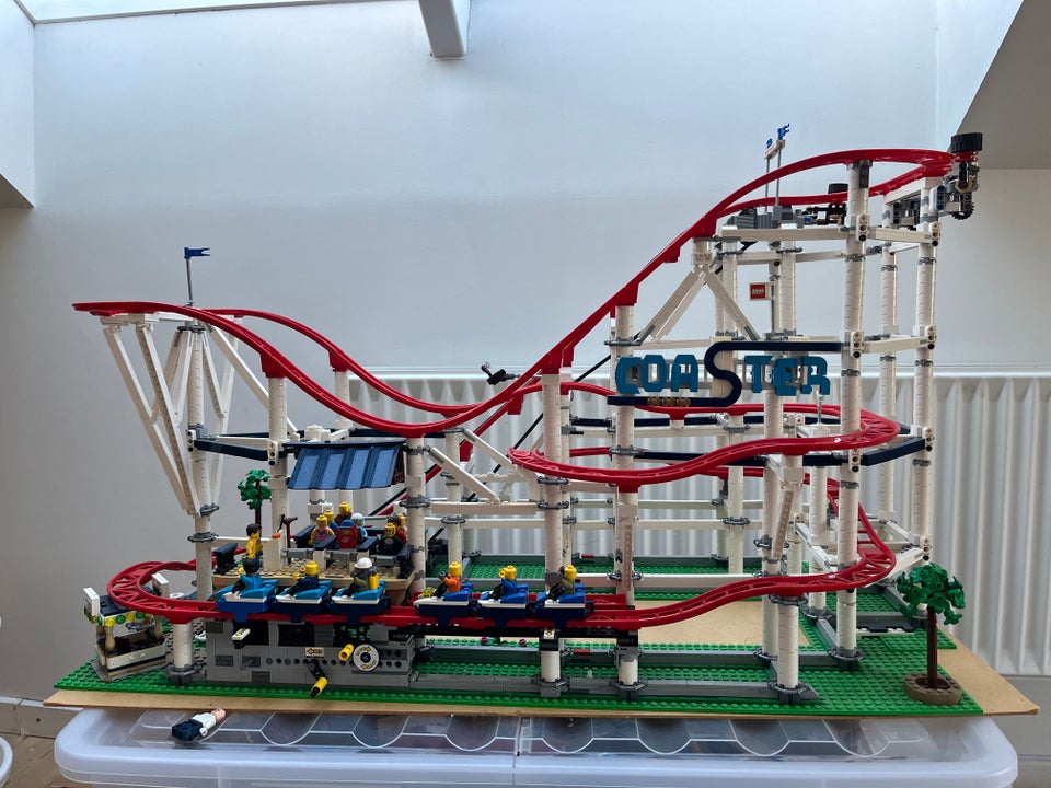 Lego Creator, 10261 Rollercoaster