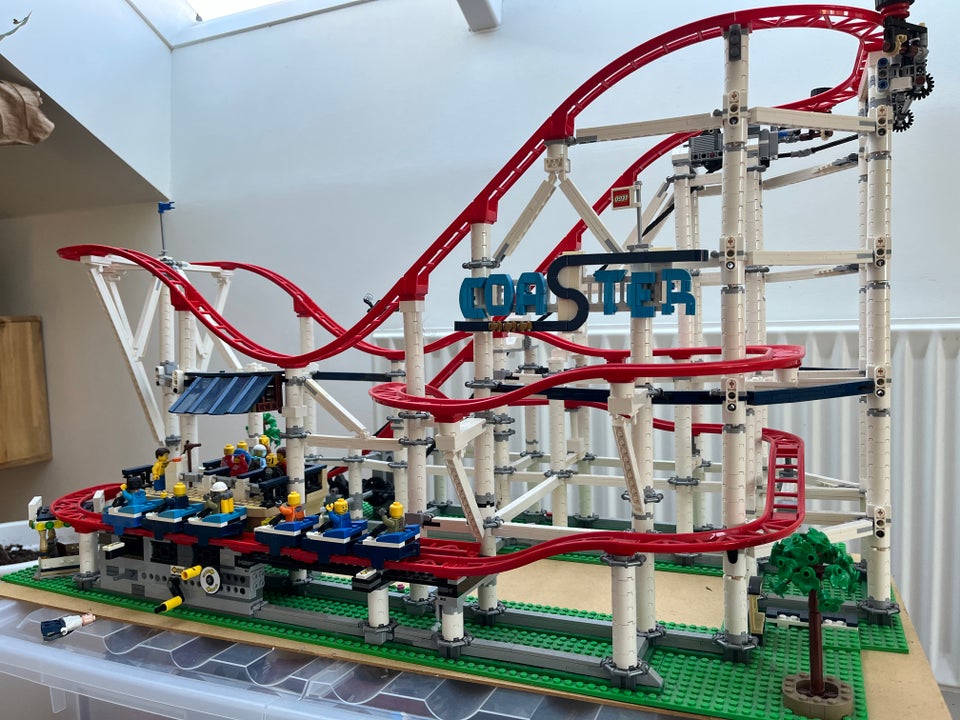 Lego Creator, 10261 Rollercoaster