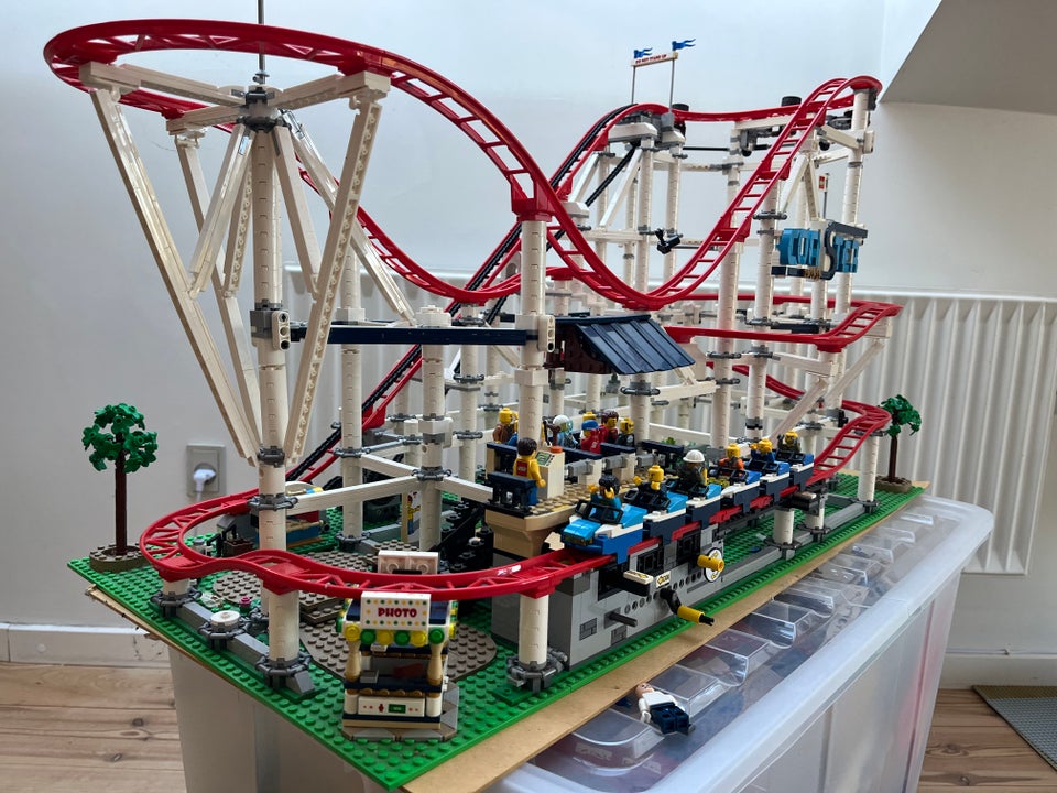 Lego Creator, 10261 Rollercoaster