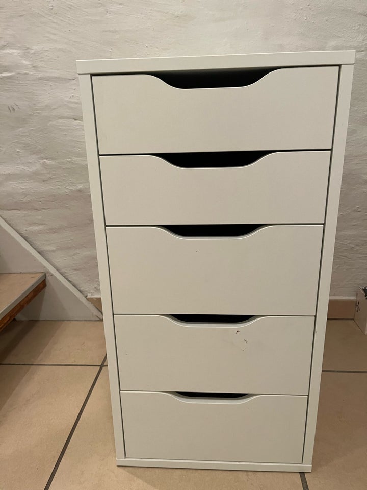 Anden reol, Ikea, b: 36 d: 59 h: 69