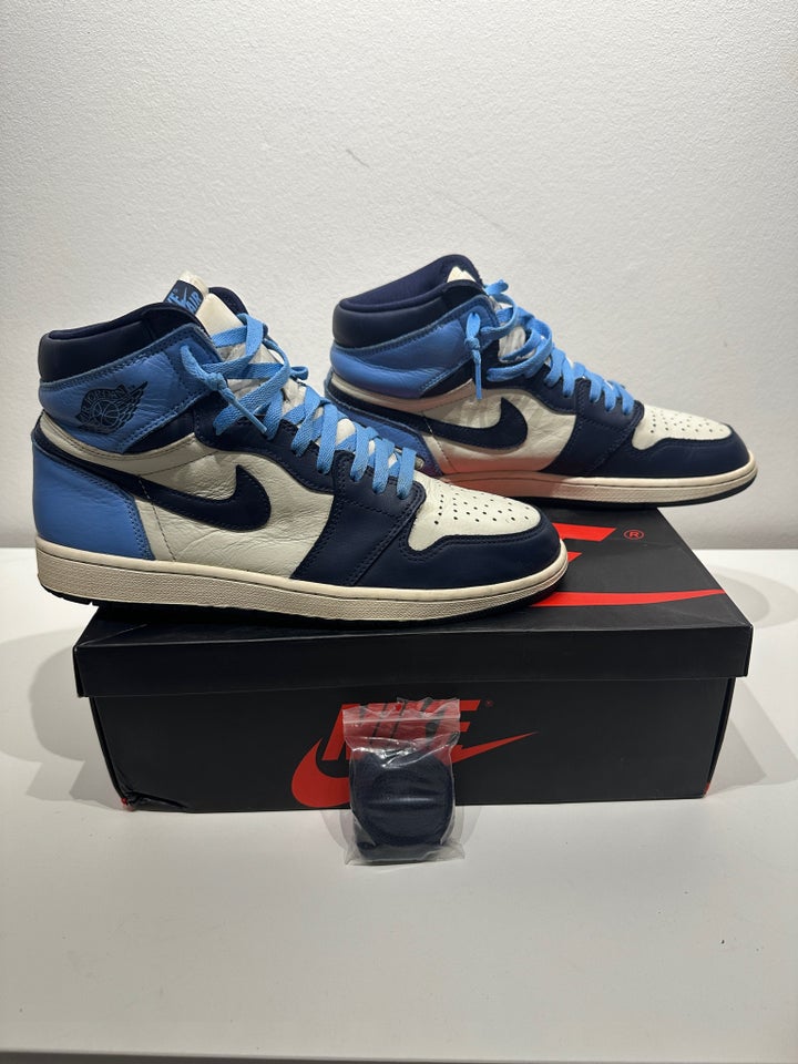 Sneakers, Jordan 1 High Obsidian,