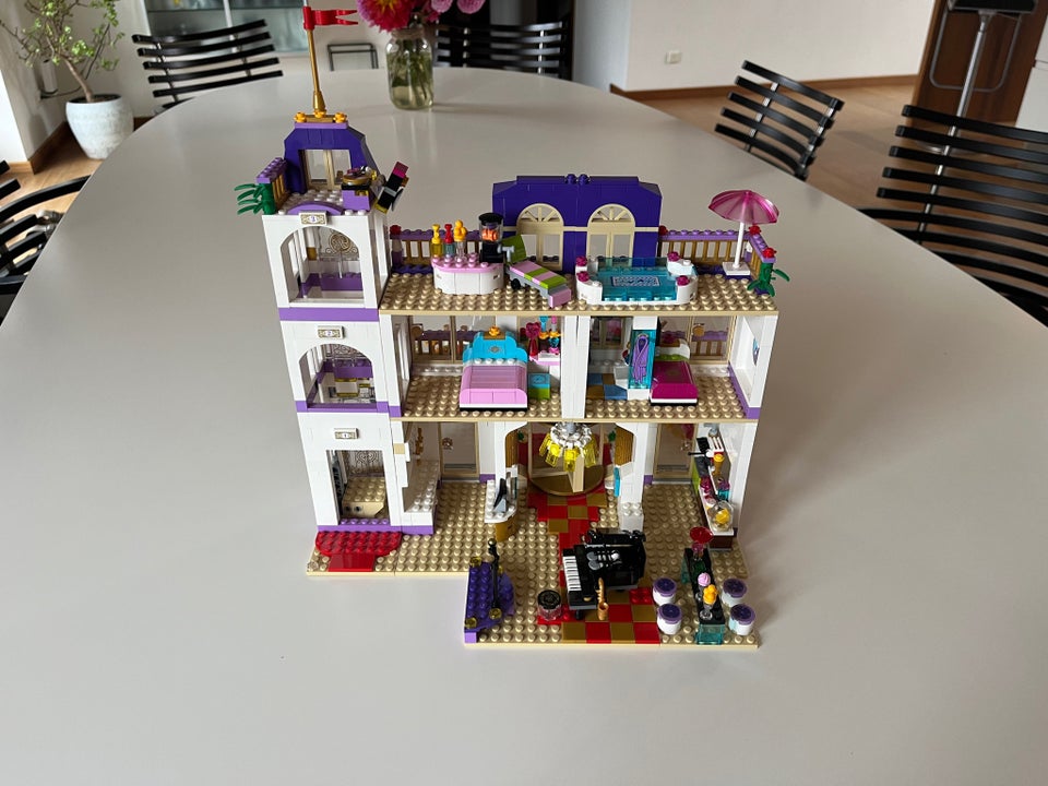 Lego Friends Heartlake Grand