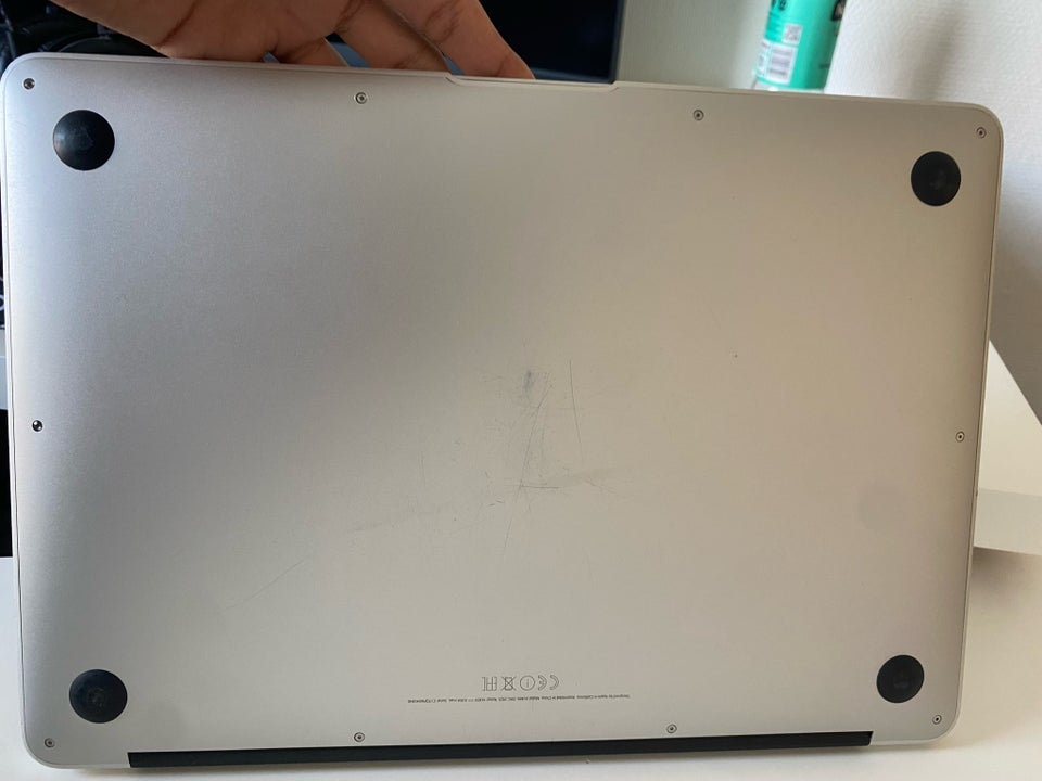 MacBook Air 13 inch 2015 16 GHz i5