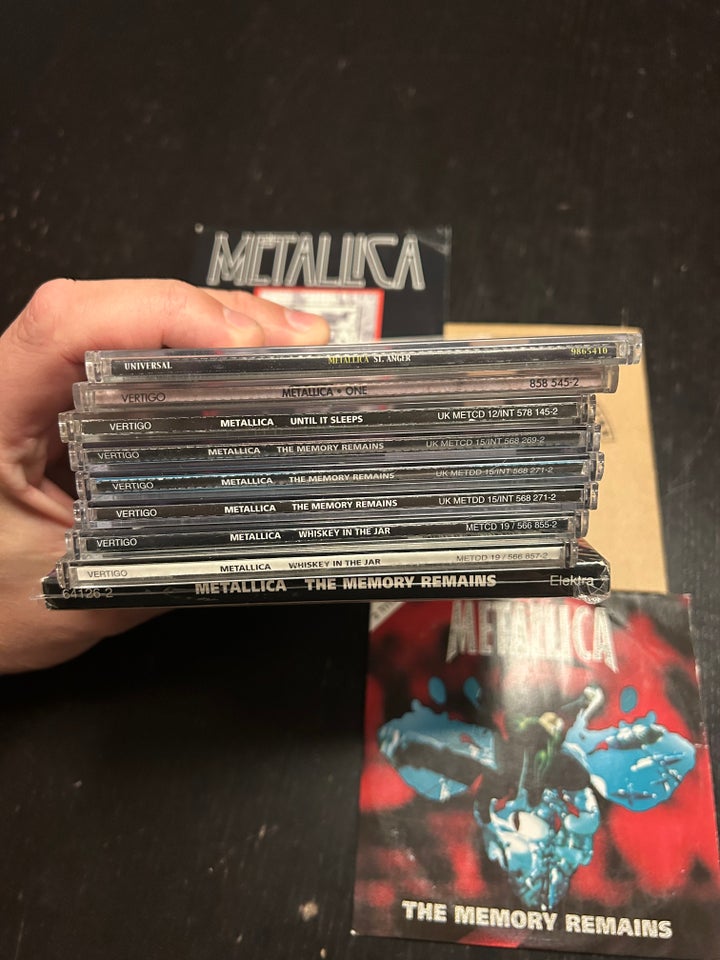 Metallica: CD singler, heavy