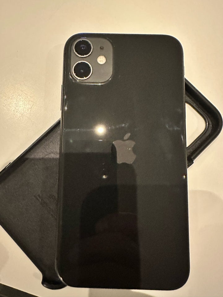 iPhone 11, 64 GB, sort