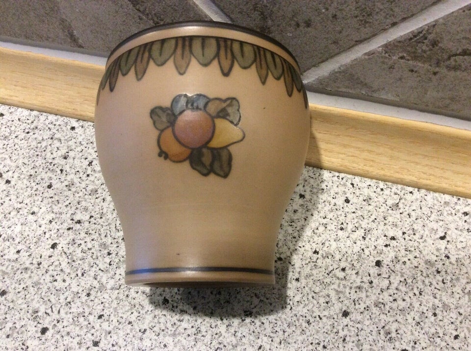 Keramik Vase / Skjuler L Hjorth