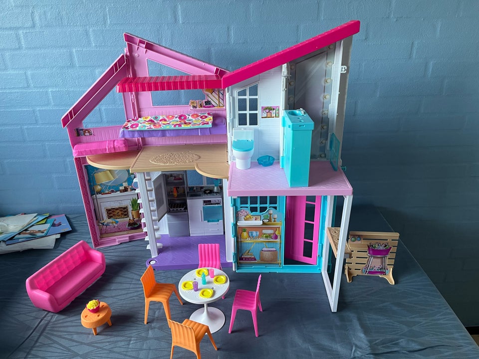 Barbie Barbie Malibu house