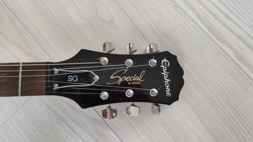 Elguitar, Epiphone SG Special