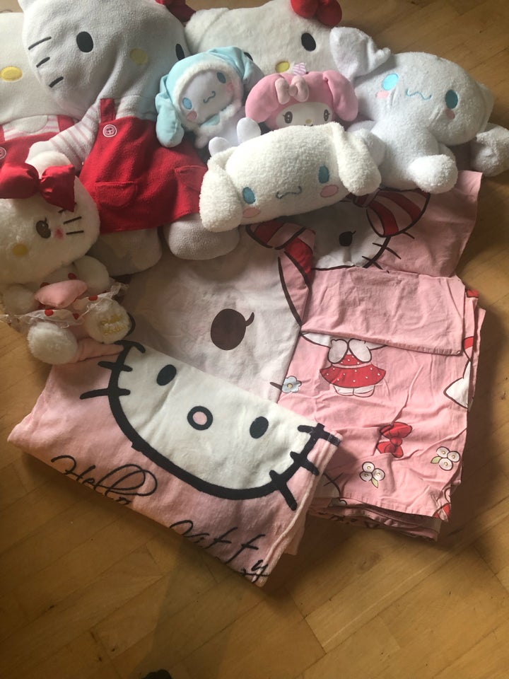 Hello kitty sengetøj bamser og