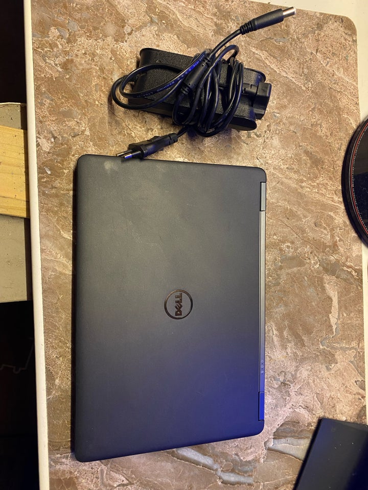 Dell Latitude e7250 , 2.30 GHz, 8 GB