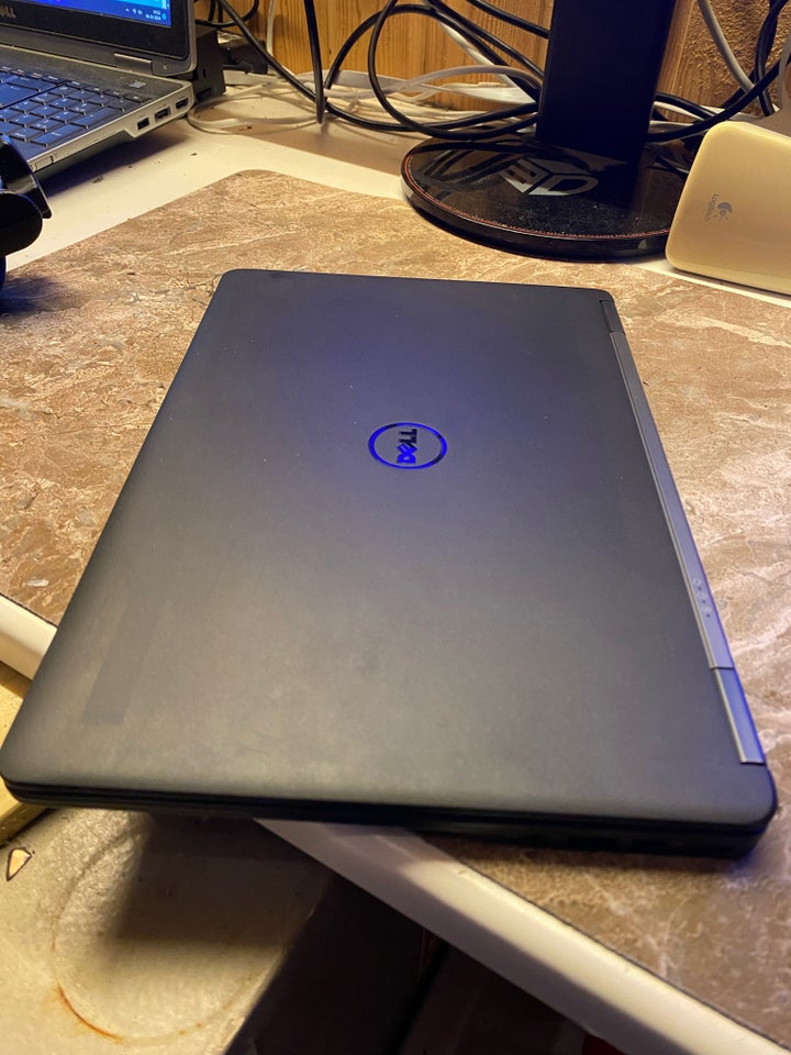 Dell Latitude e7250 , 2.30 GHz, 8 GB