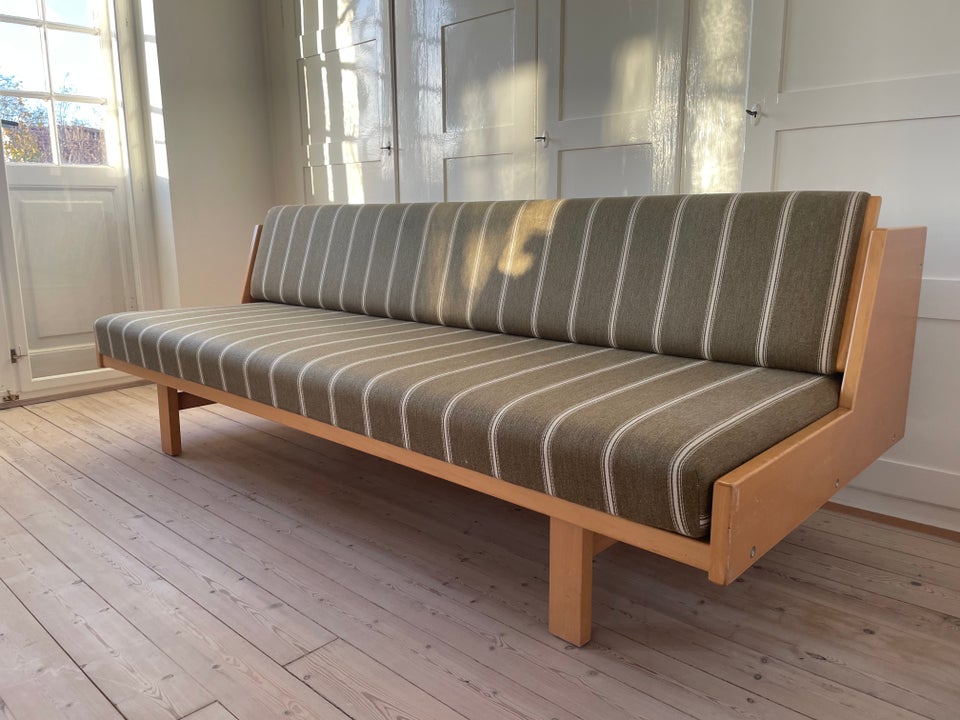 Wegner, GE258, Daybed