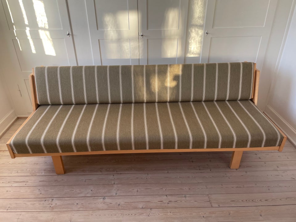 Wegner, GE258, Daybed