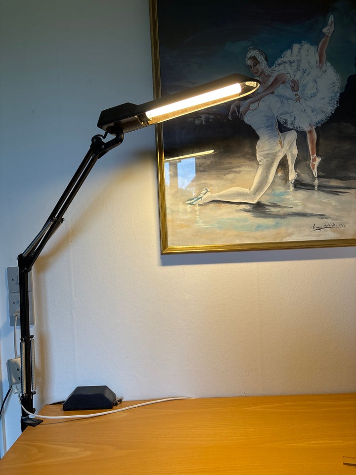 Arkitektlampe, Ukendt