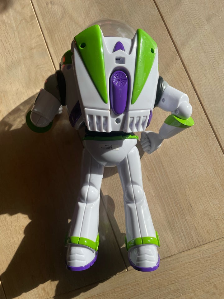 Buzz lightyear actionfigur, Maki