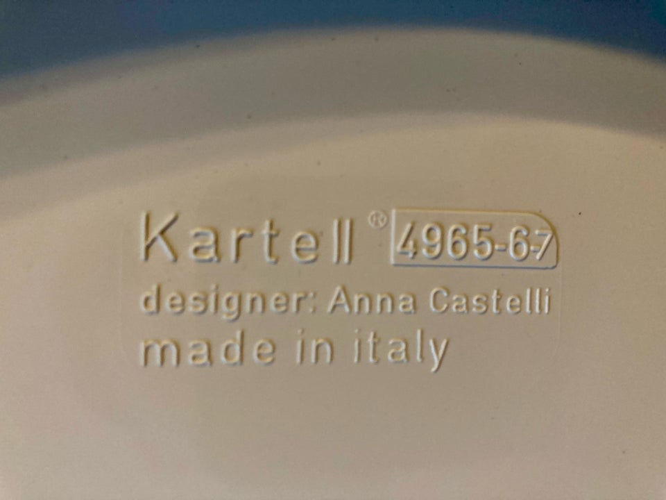 Anden arkitekt Kartell