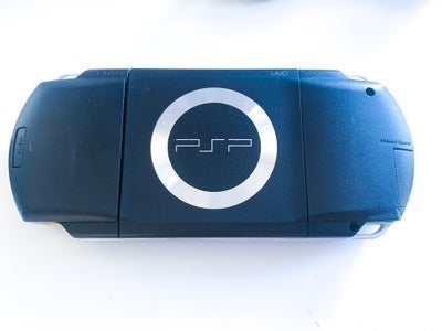 PSP, 1004 med oplader