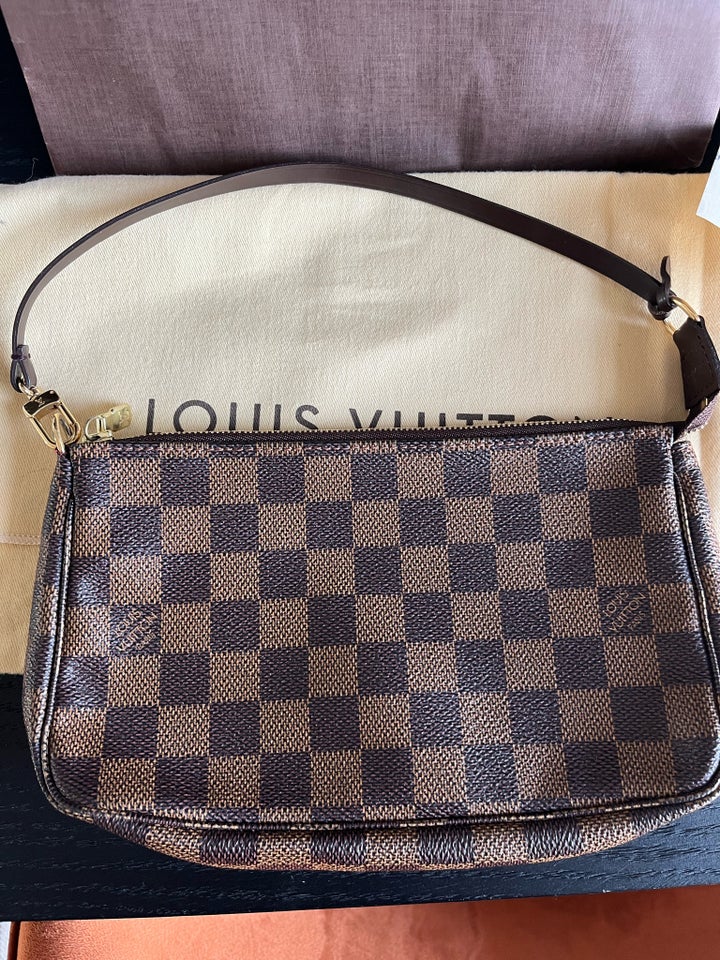 Clutch, Louis Vuitton, læder