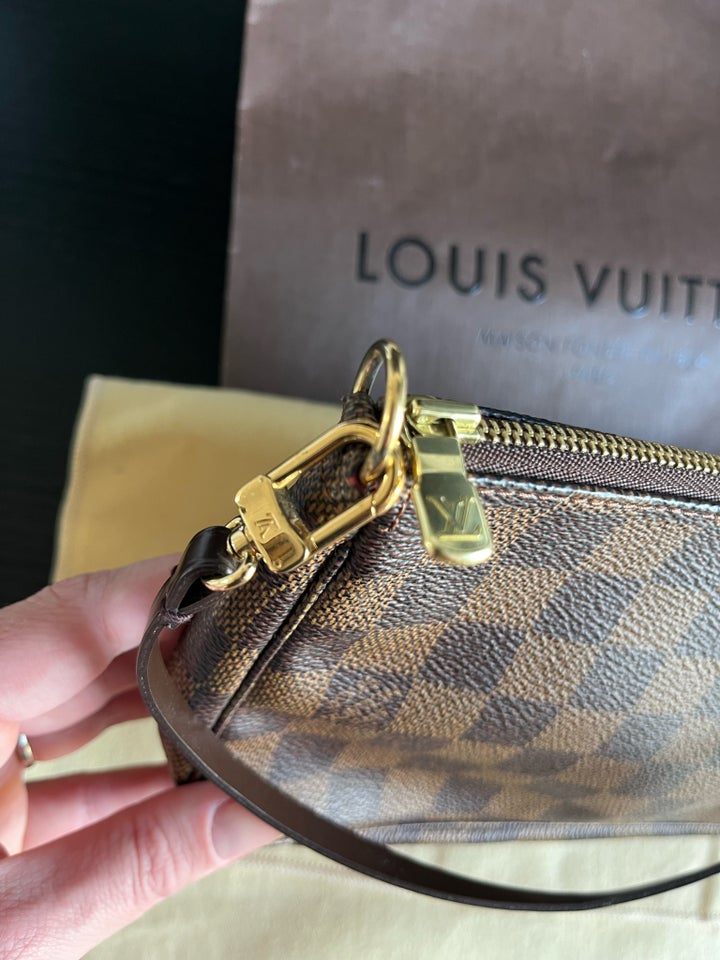 Clutch, Louis Vuitton, læder