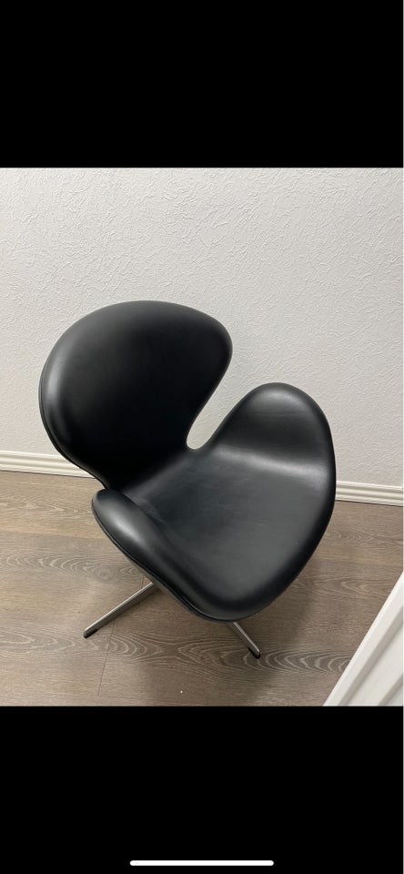 Arne Jacobsen, 3320, Stol