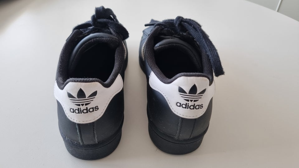 Sneakers, str. 36,5, Adidas