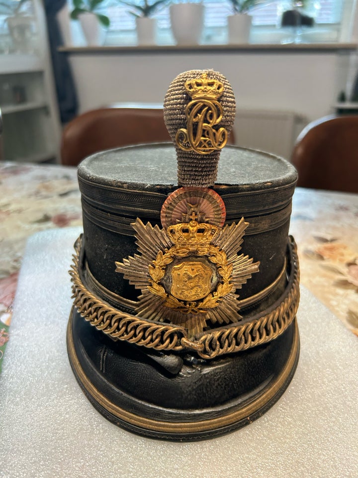 Militær 1910 kepi med Chrx pompon