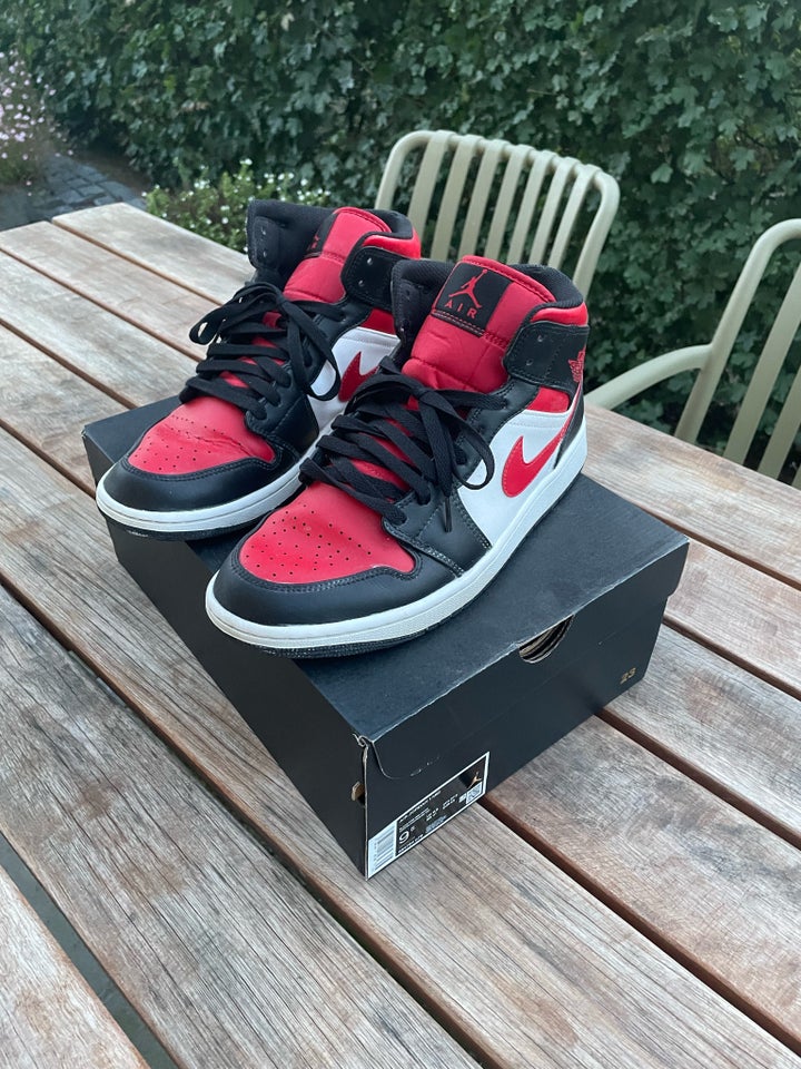 Sneakers Air Jordan str 43