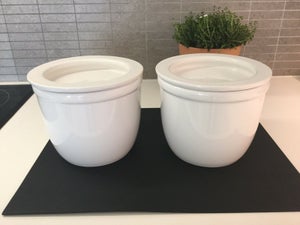 Porcelæn 2 stk krukker Knabstrup