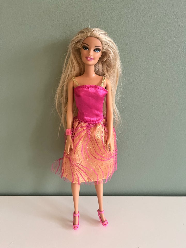 Barbie, Barbie dukke med taske