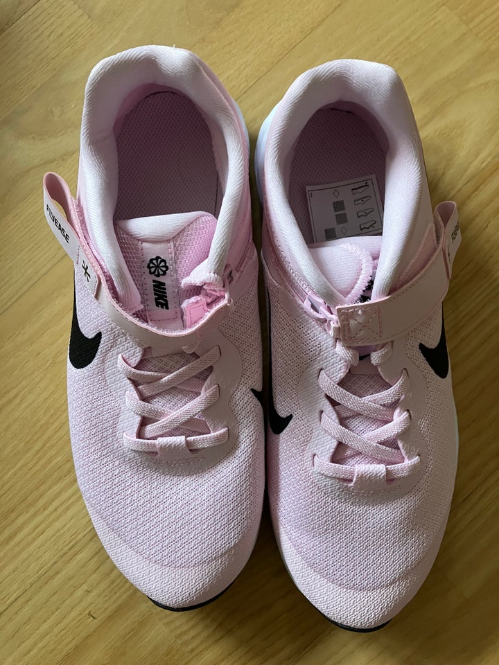 Løbesko, Nike Running, str. 38,5