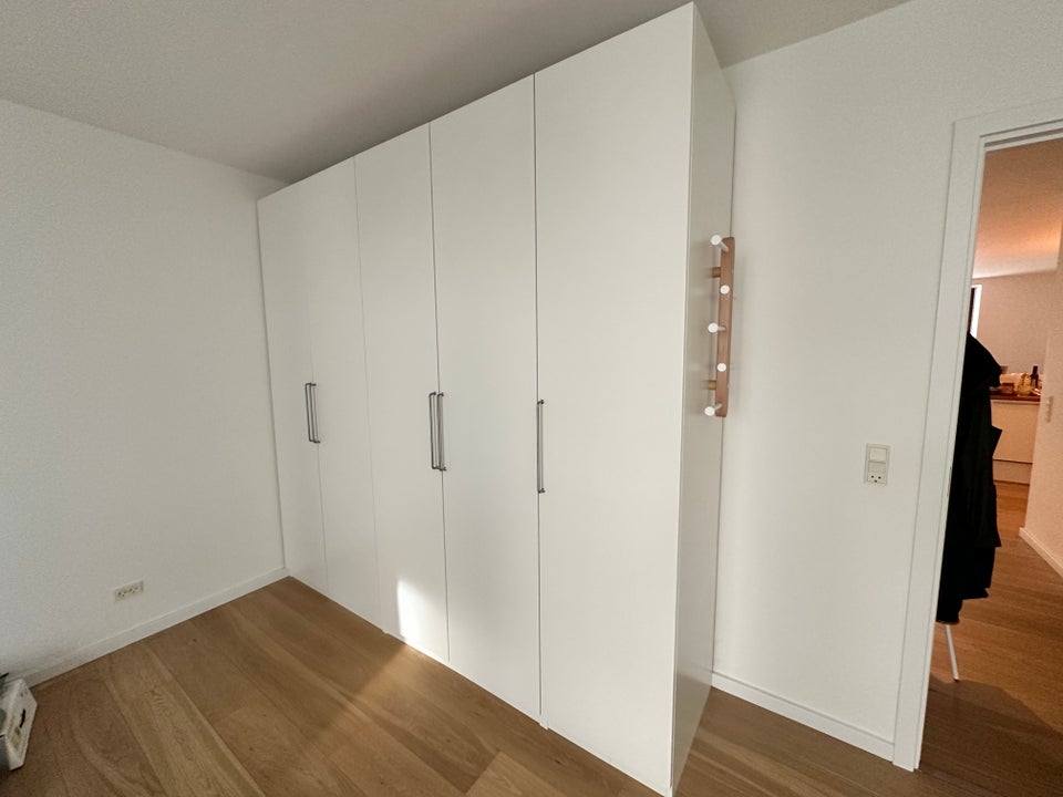 PAX Garderobeskab / Wardrobe