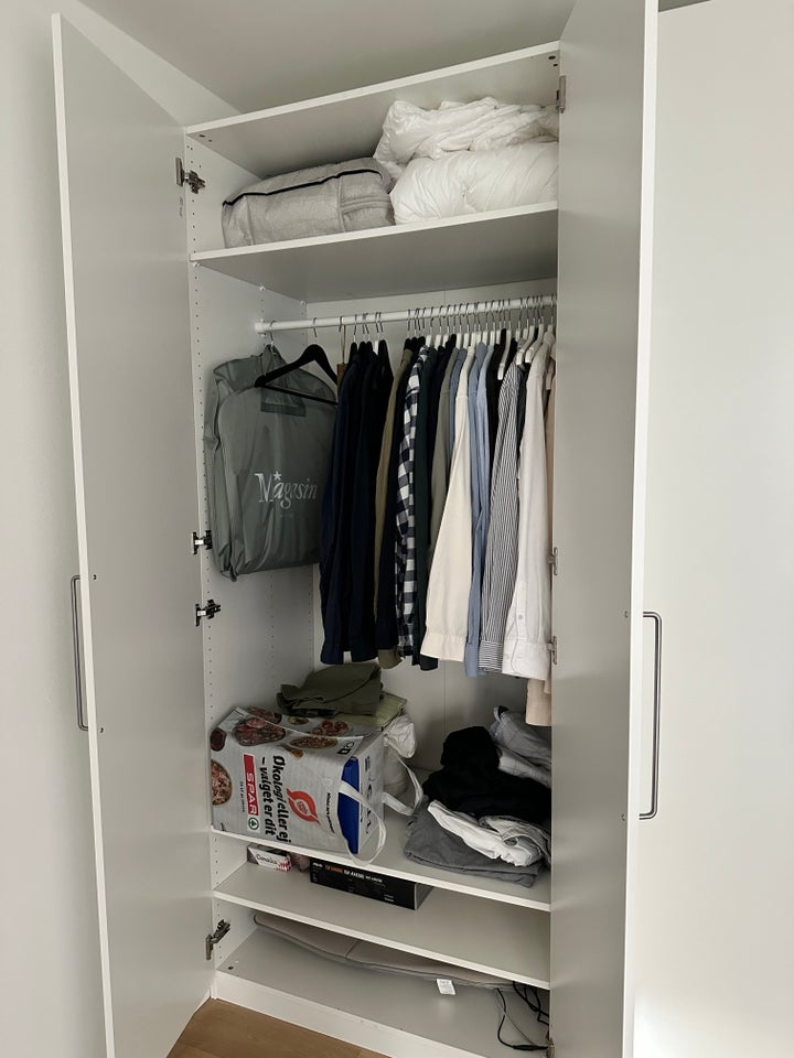 PAX Garderobeskab / Wardrobe