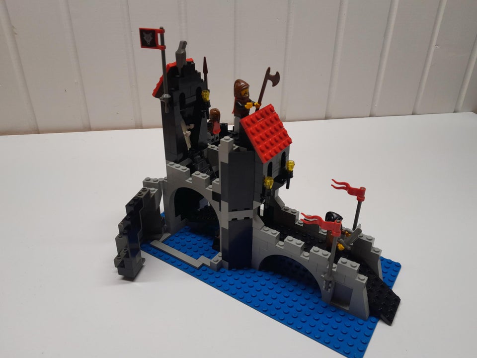 Lego Castle, 6075