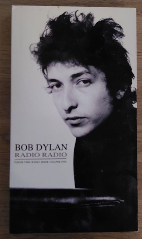 Bob Dylan: Radio Radio. Theme Time