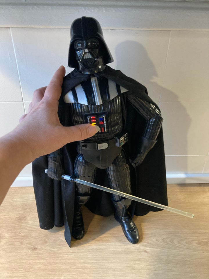 Interaktiv Darth Vader figur,